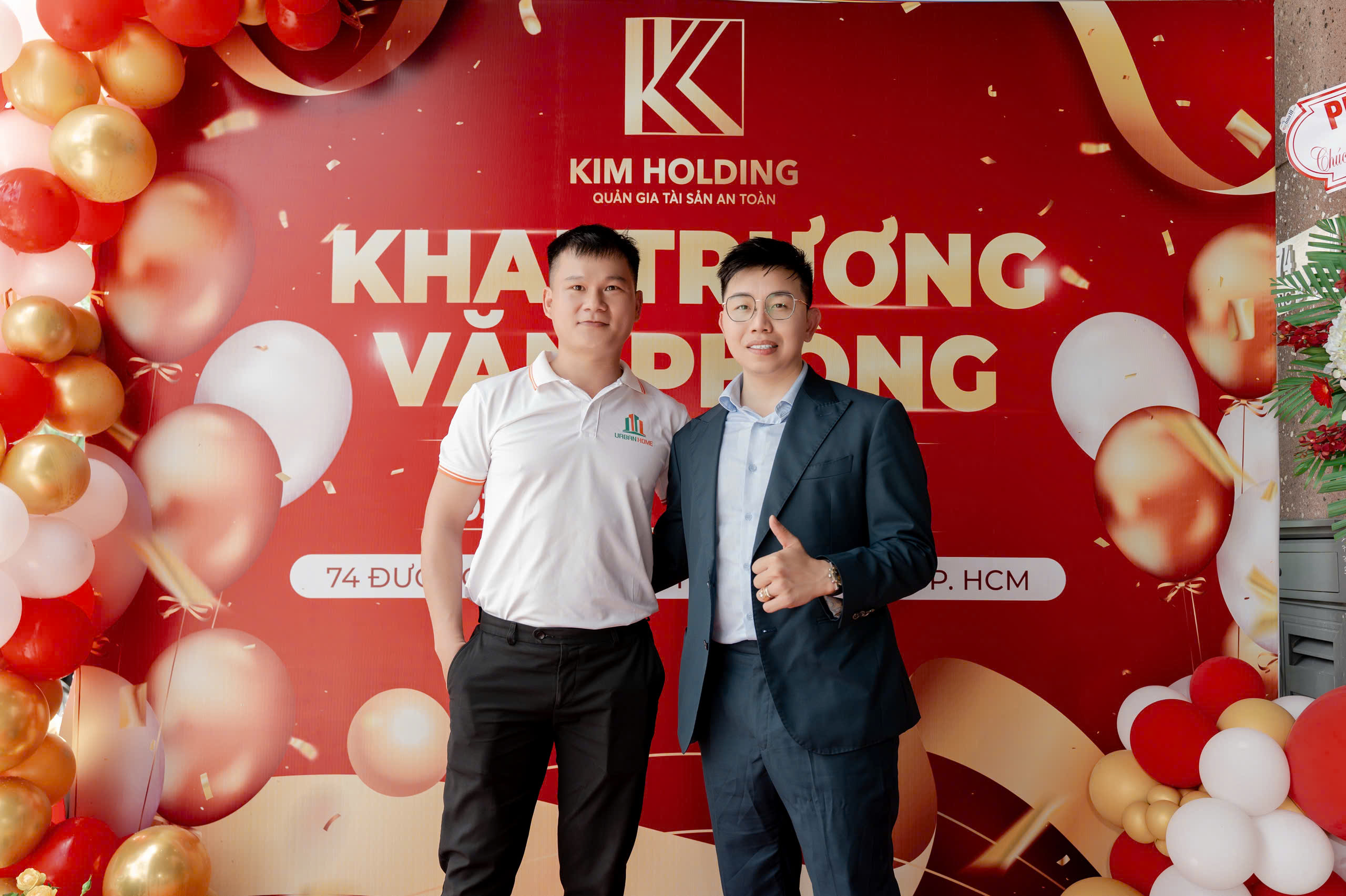 Giám đốc doanh nghiệp - Đối tác chiến lược đến tham dự khai trương văn phòng KimHolding tại khu đô thị Zeitgeist